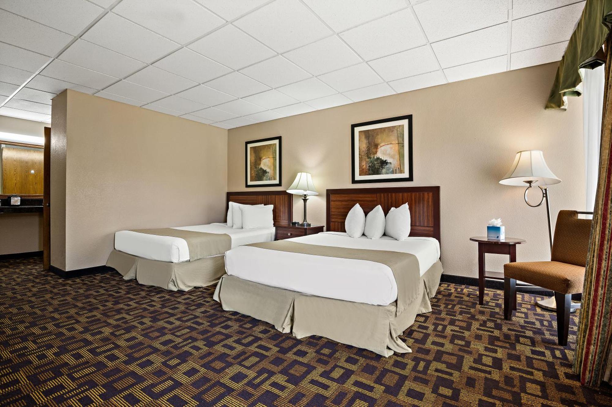 Rodeway Inn McPherson ภายนอก รูปภาพ